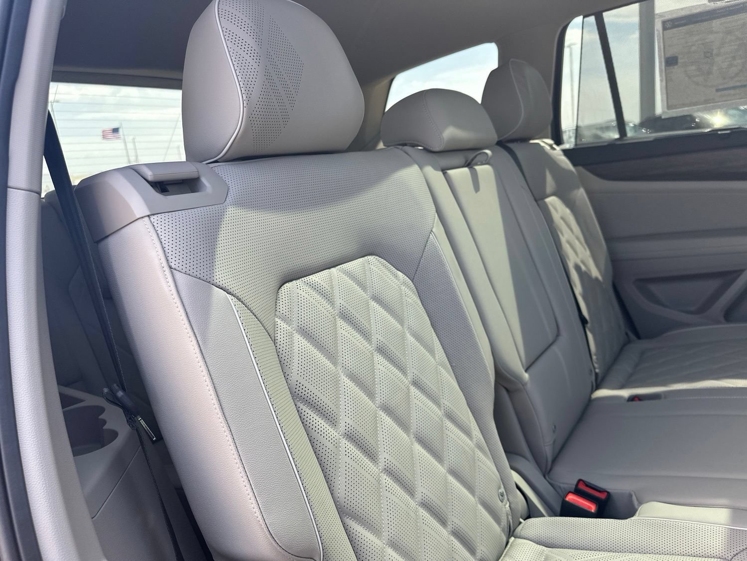 New 2026 Volkswagen Atlas SEL Premium R-Line AWD/4WD image 34