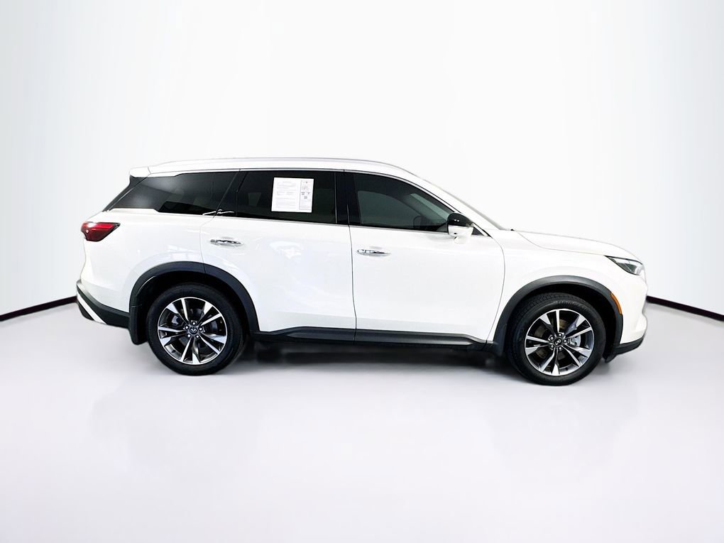 Used 2023 INFINITI QX60 Luxe w/ Performance Audio Package image 11