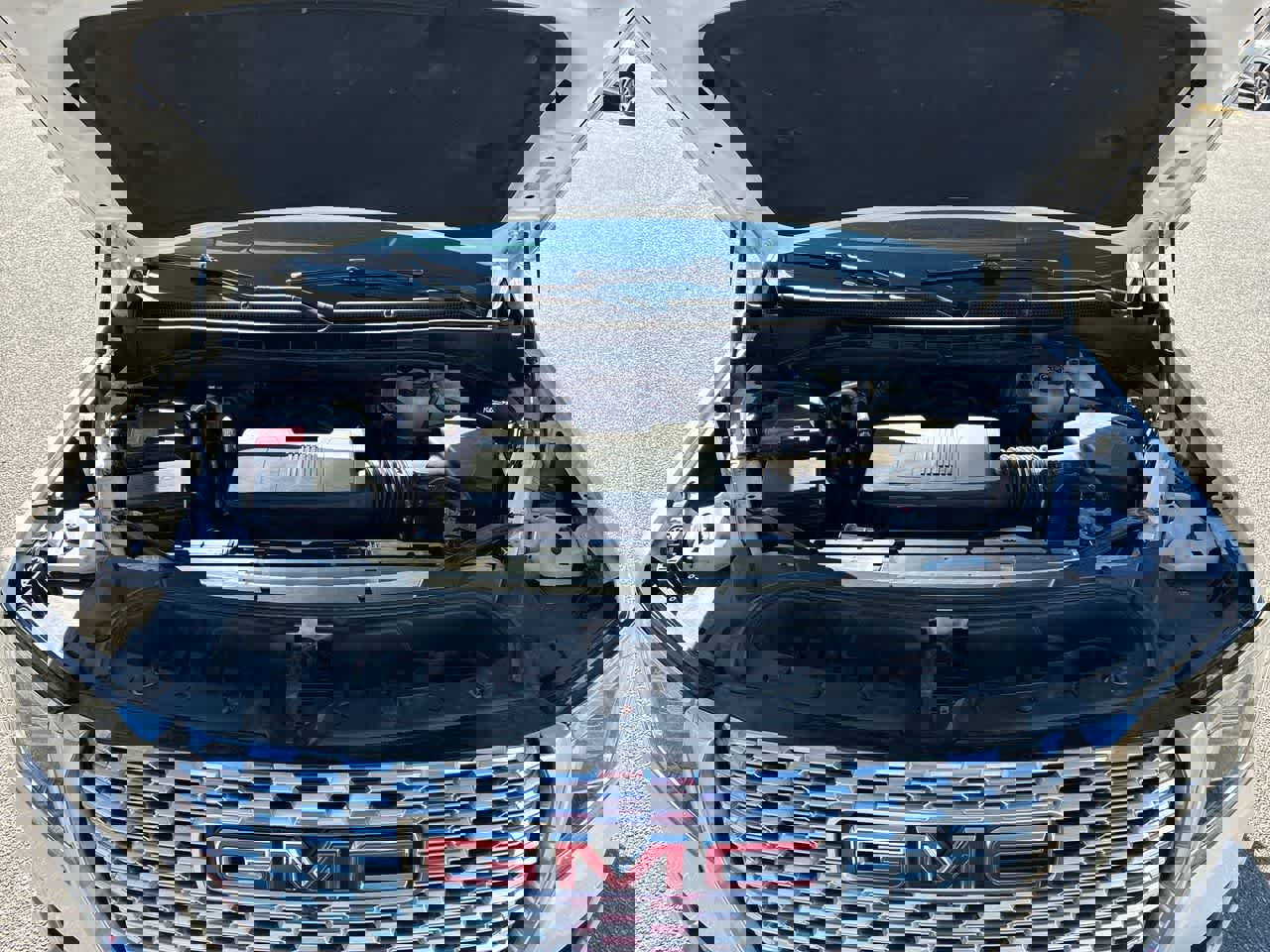 Used 2022 GMC Yukon XL Denali image 31