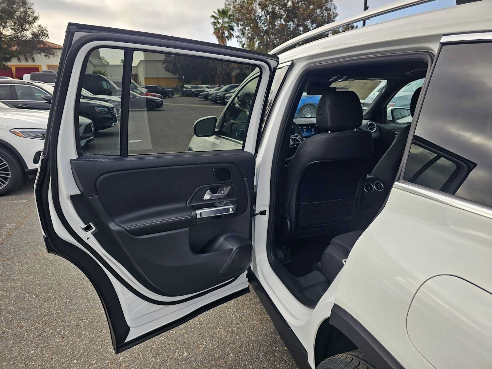 New 2026 Mercedes-Benz GLB 250 image 15