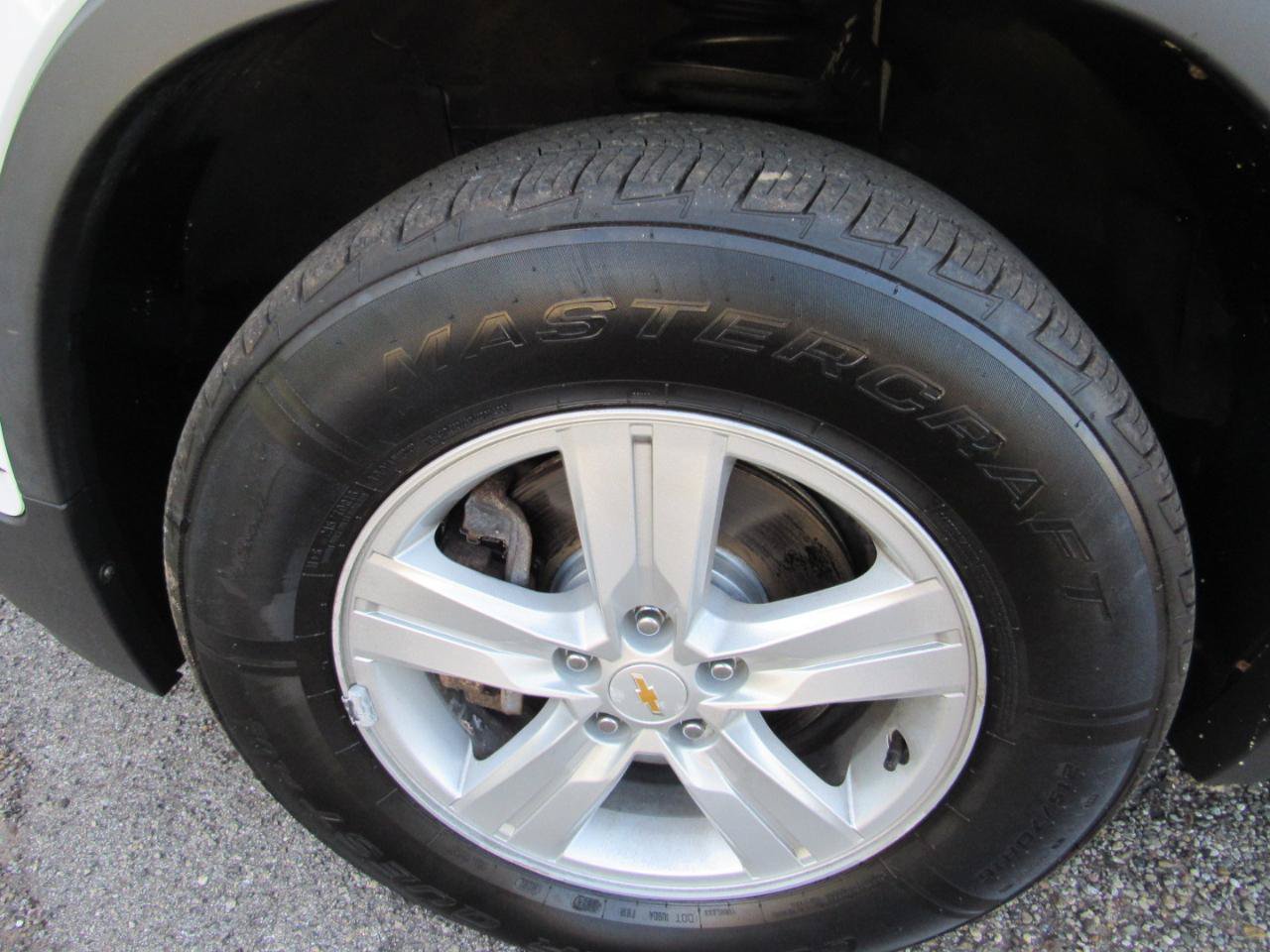 Used 2016 Chevrolet Trax LT w/ LT Convenience Package AWD/4WD image 12