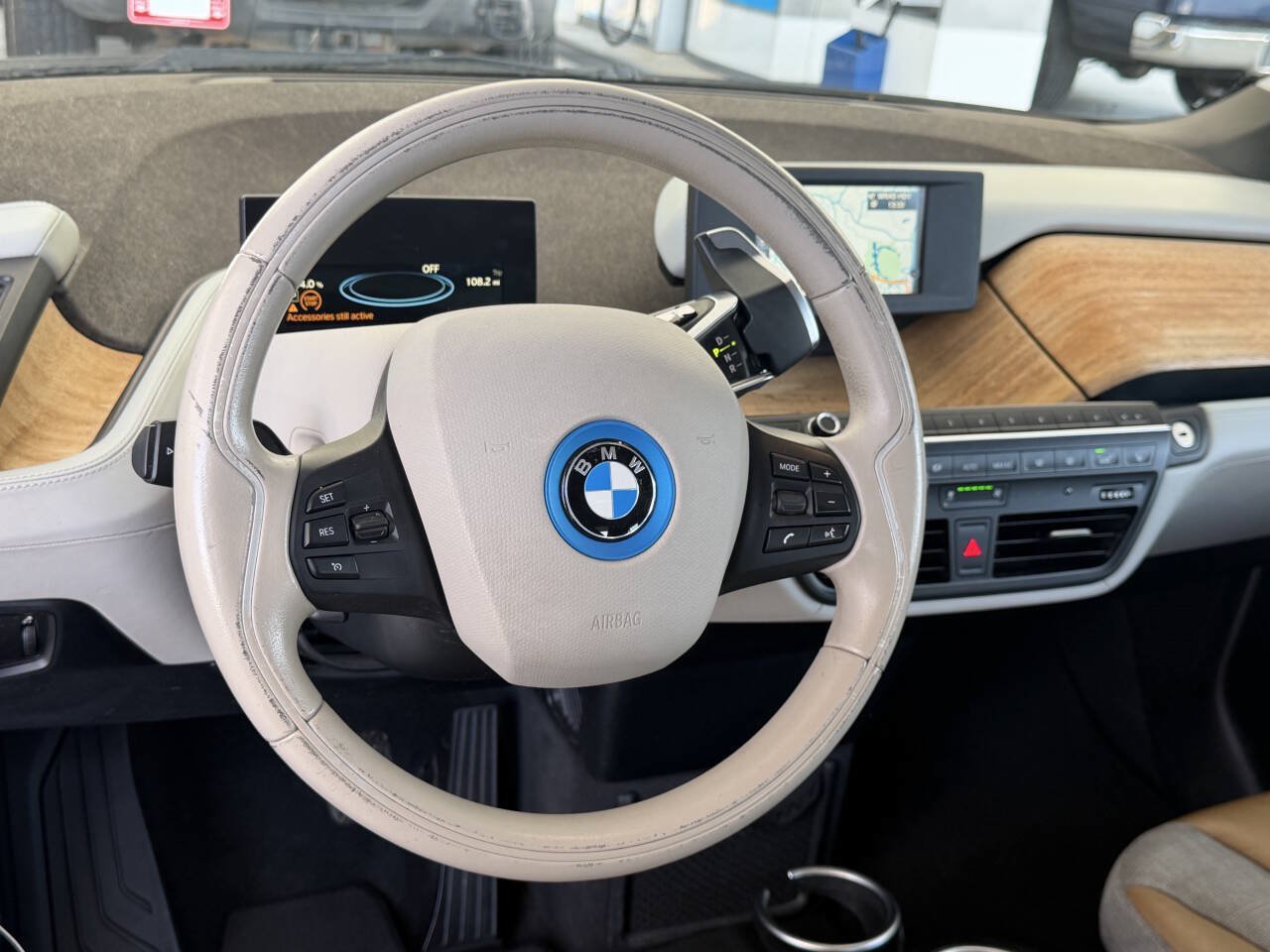 Used 2015 BMW i3 w/ Range Extender RWD image 11