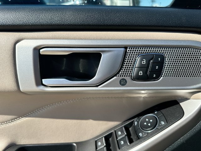 Used 2023 Ford Explorer Limited w/ Equipment Group 301A AWD/4WD image 48