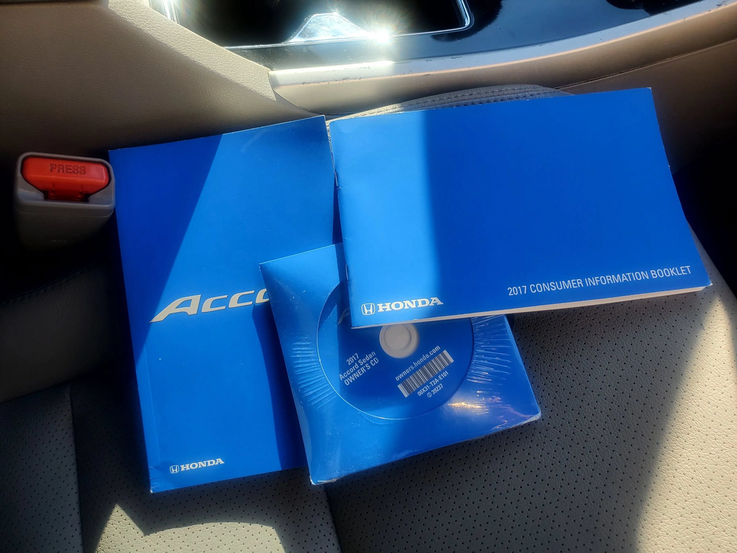 Used 2017 Honda Accord EX-L image 37