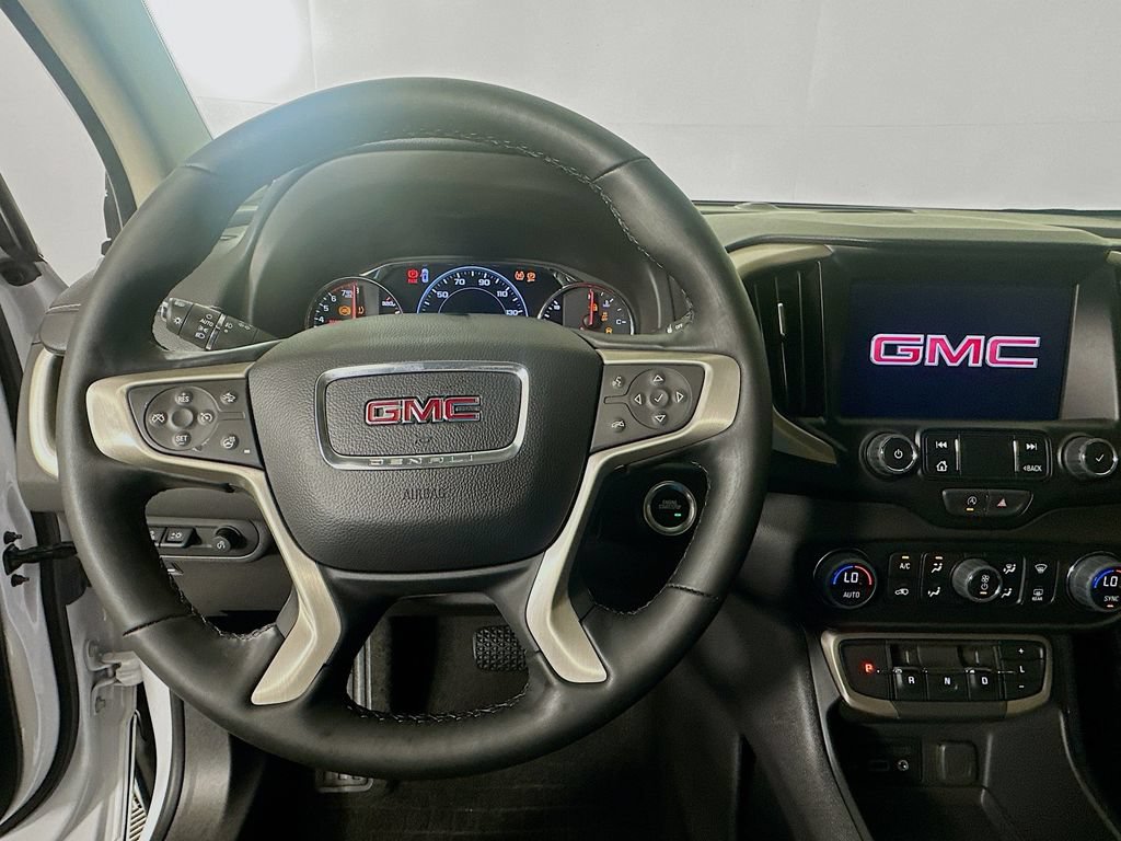 Used 2023 GMC Terrain Denali AWD/4WD image 11