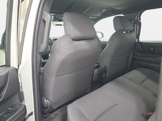 Certified 2024 Toyota Tacoma SR5 AWD/4WD image 10
