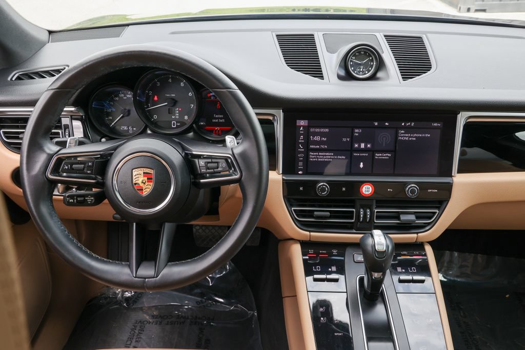 Certified 2023 Porsche Macan Turbo AWD/4WD image 29