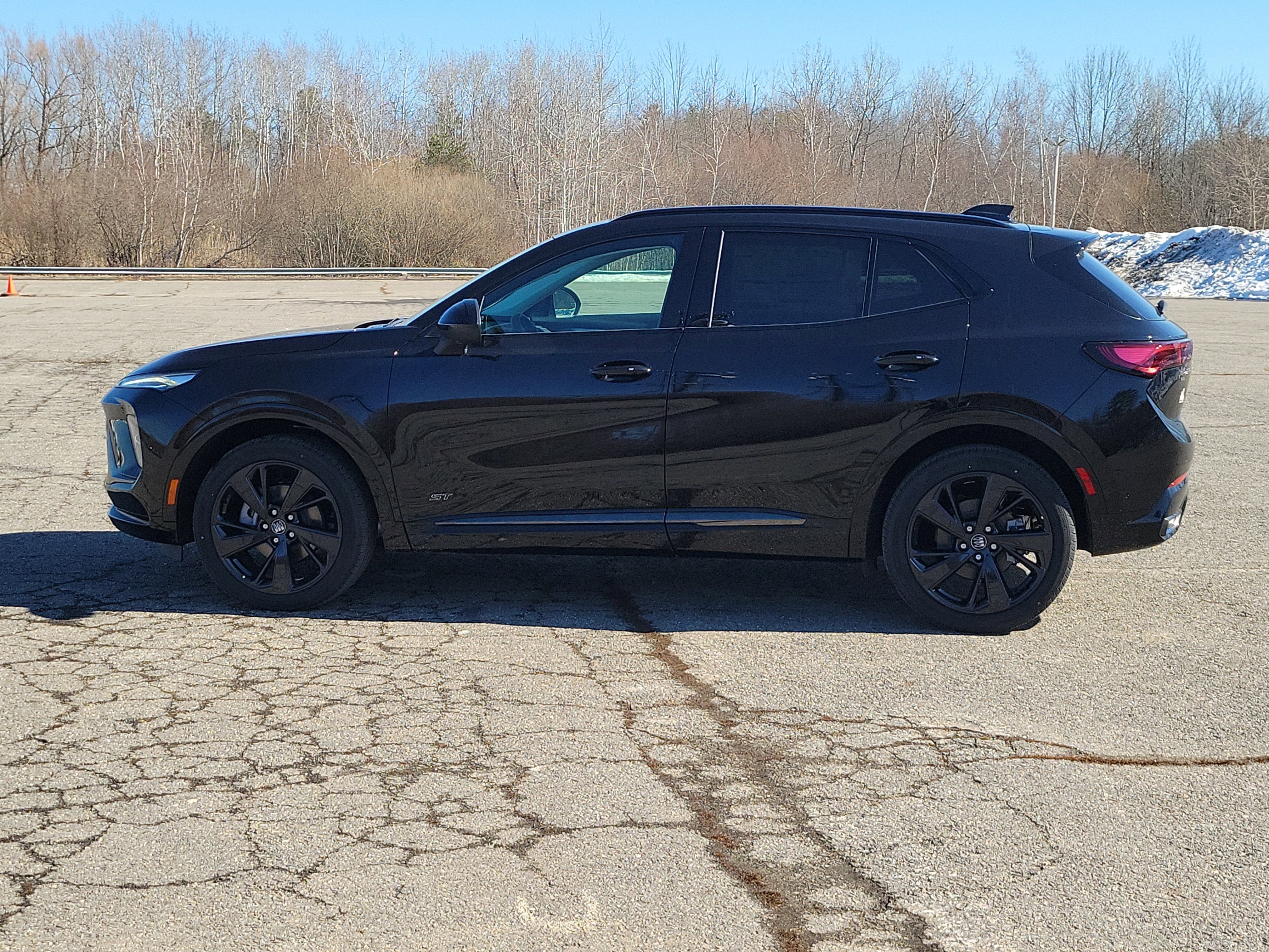 New 2026 Buick Envision Sport Touring image 2