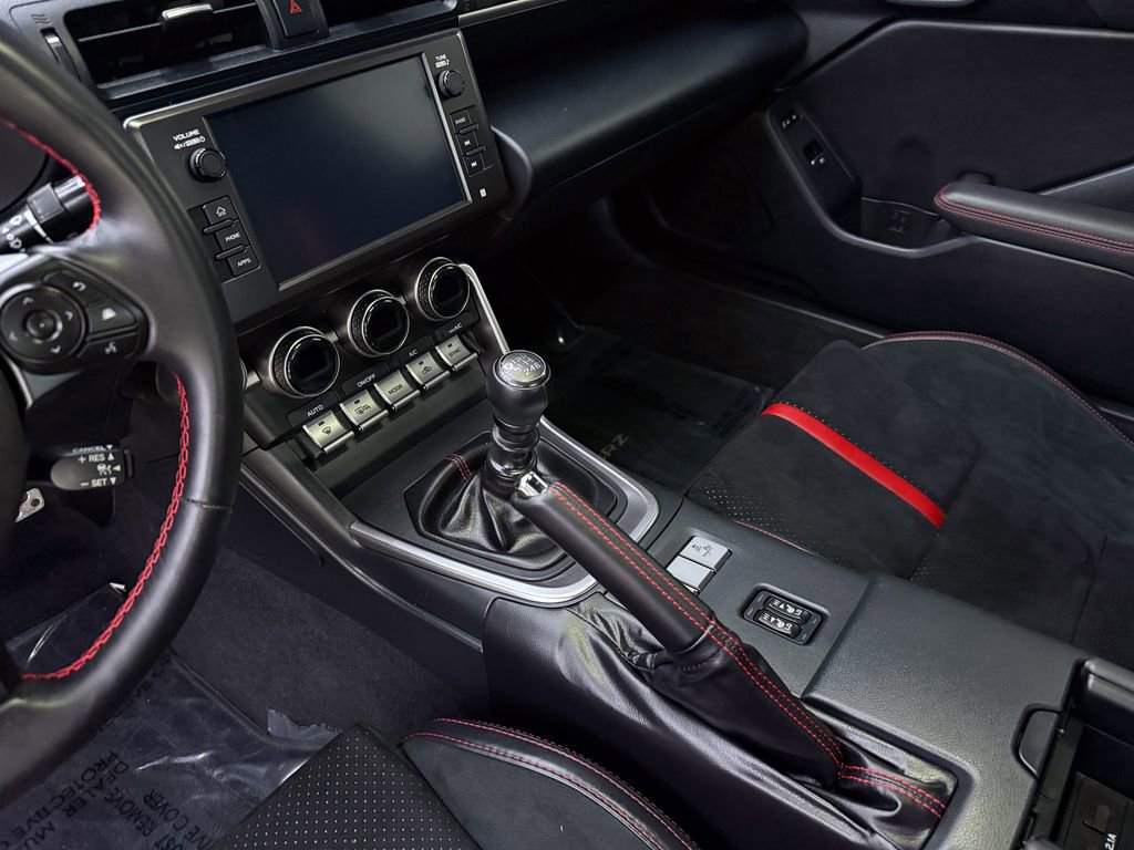 Used 2024 Subaru BRZ Limited RWD image 13
