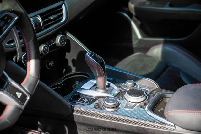 Used 2020 Alfa Romeo Giulia Quadrifoglio w/ Nero Edizione image 22