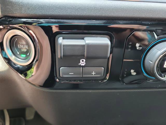 Used 2025 Chevrolet Silverado 1500 LT image 17