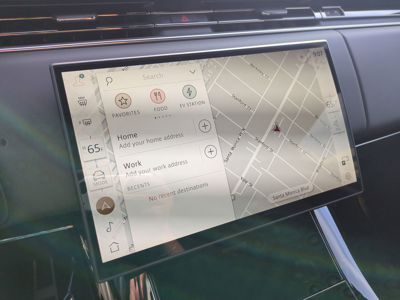 Used 2025 Land Rover Range Rover Sport Dynamic SE image 20