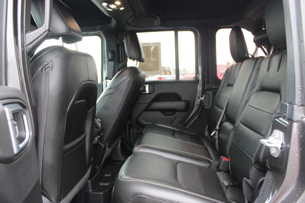 Used 2023 Jeep Wrangler Unlimited Sahara w/ Cold Weather Group AWD/4WD image 24