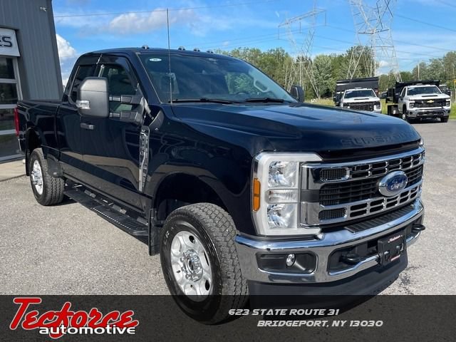 Used 2026 Ford F350 XLT w/ Snow Plow Prep Package AWD/4WD image 1