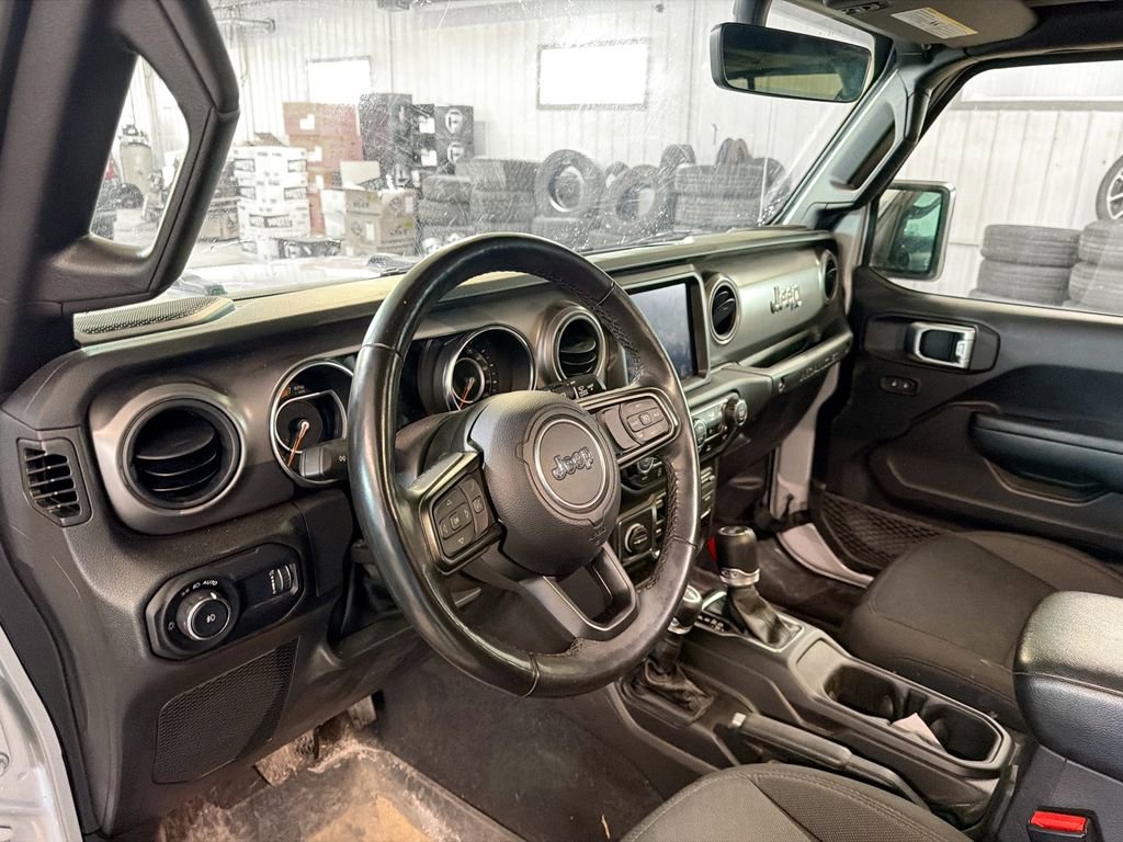 Used 2023 Jeep Wrangler Willys image 8