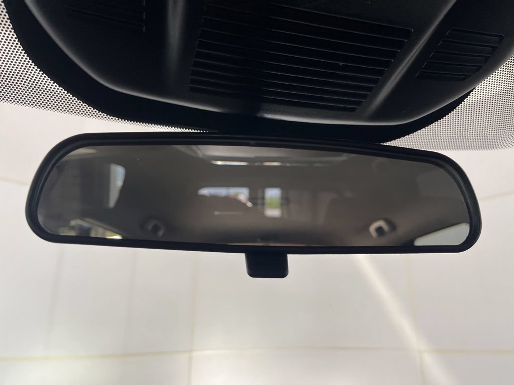 Used 2024 Nissan Rogue S AWD/4WD image 70
