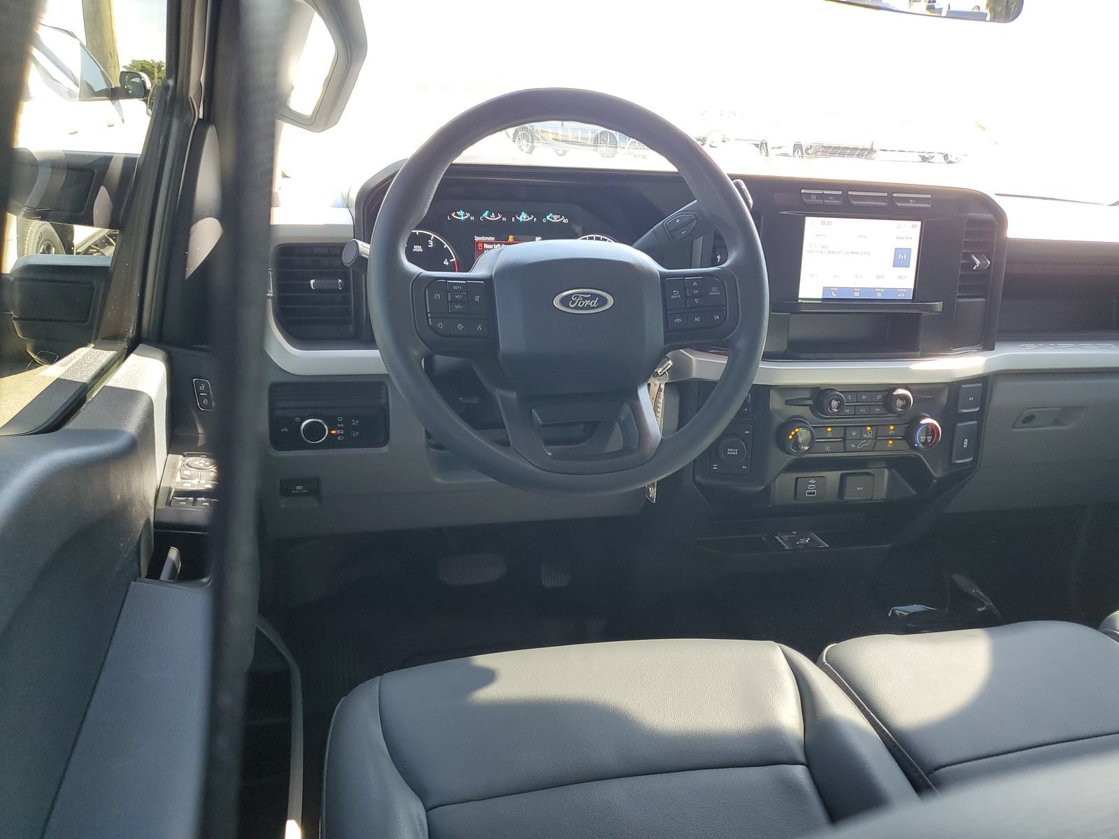 Used 2023 Ford F350 XL w/ 360-Degree Camera Package AWD/4WD image 10