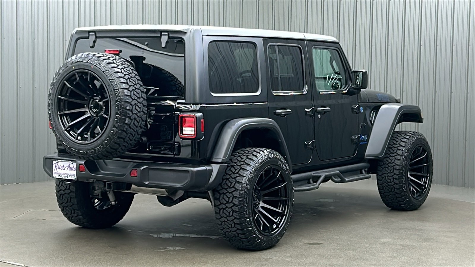 Used 2025 Jeep Wrangler Willys 4xe image 5