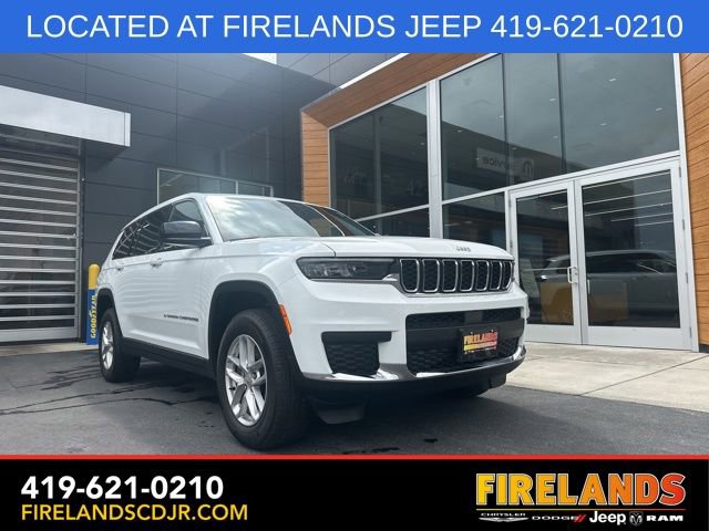 Used 2024 Jeep Grand Cherokee L Laredo image 1