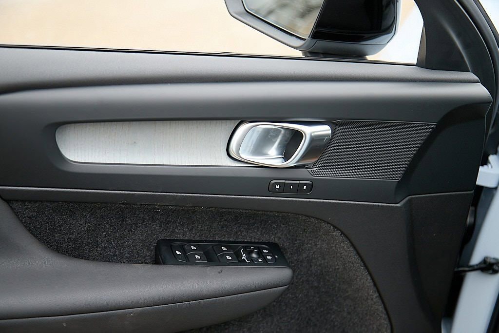 New 2026 Volvo XC40 B5 Plus w/ Climate Package image 11