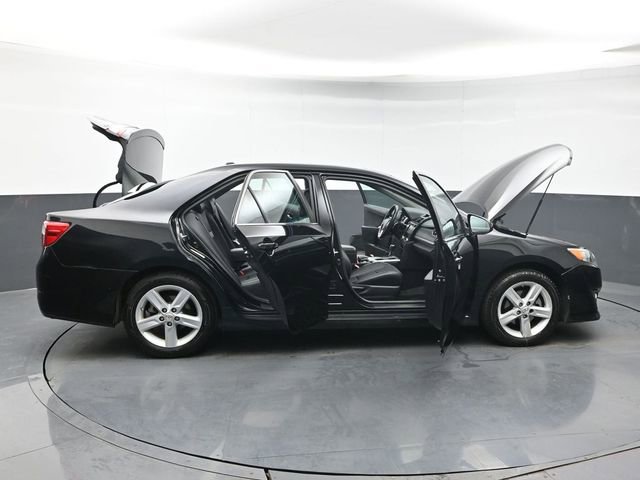 Used 2012 Toyota Camry SE FWD image 44
