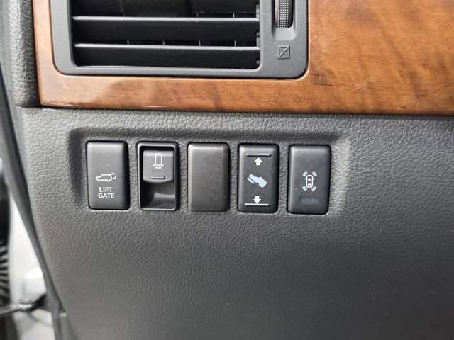 Used 2015 Nissan Armada Platinum image 26