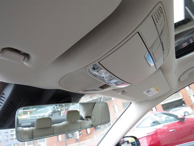 Used 2022 Mercedes-Benz E 350 4MATIC Sedan image 18