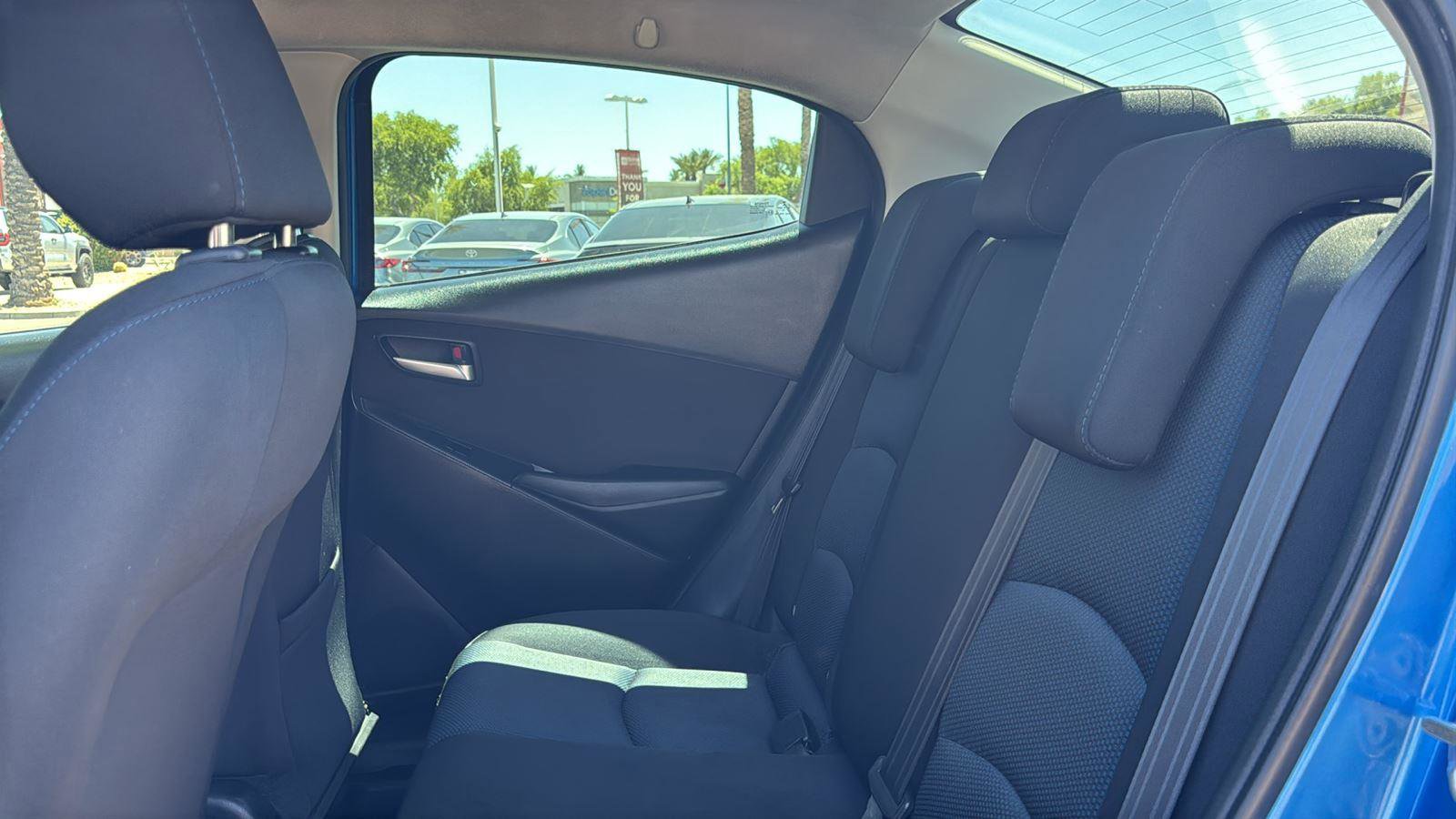 Used 2019 Toyota Yaris LE FWD image 29