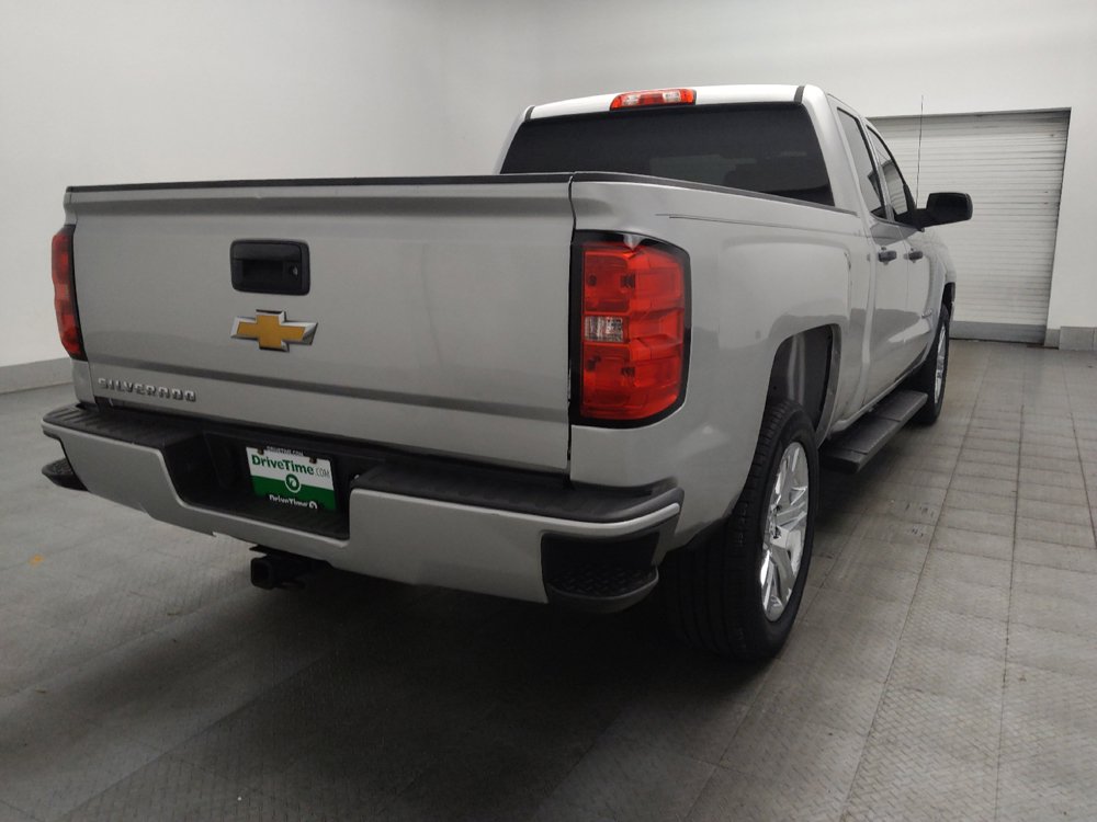 Used 2018 Chevrolet Silverado 1500 Custom w/ Custom Convenience Package RWD image 9