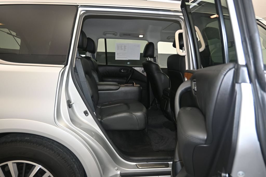 Used 2021 Nissan Armada SL w/ Captain's Chairs Package AWD/4WD image 28