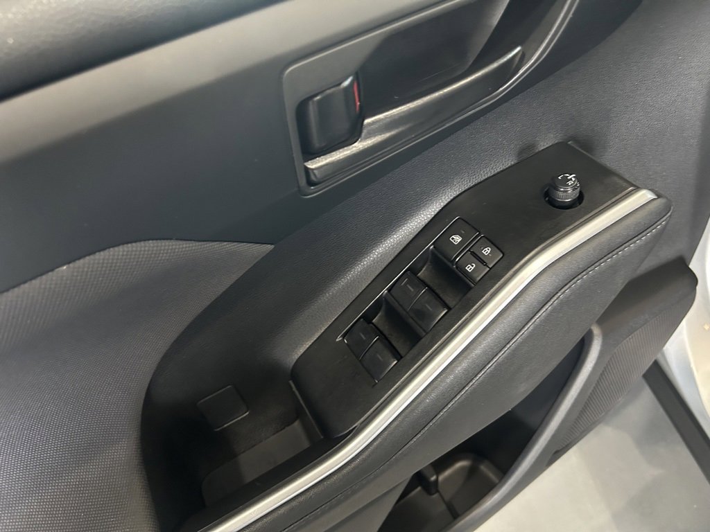 Used 2023 Toyota Highlander LE image 18