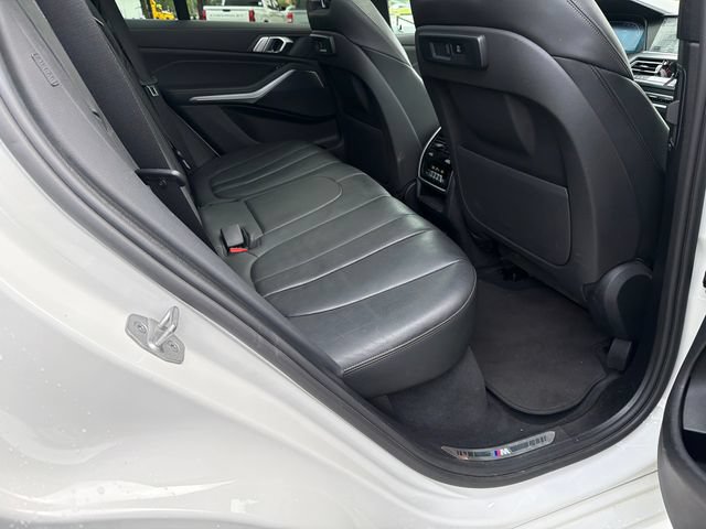 Used 2021 BMW X5 sDrive40i w/ M Sport Package RWD image 15