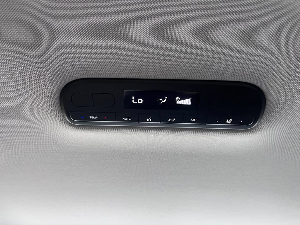 Used 2026 Hyundai Palisade SEL FWD image 19