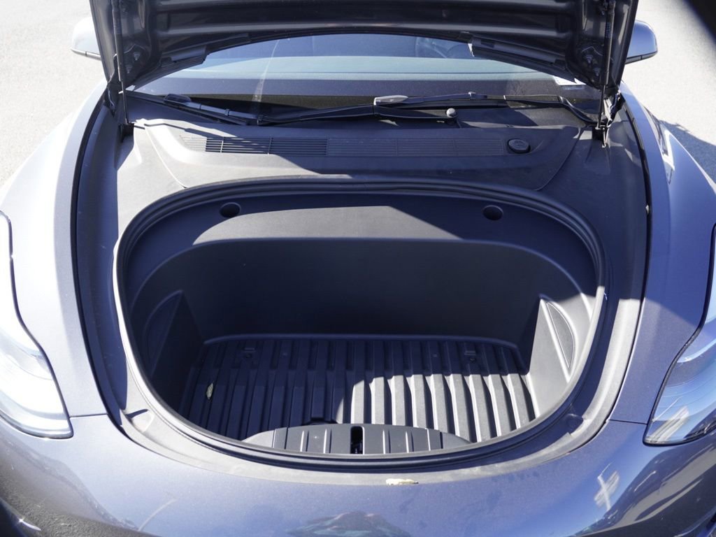 Used 2023 Tesla Model 3 Standard Range image 25