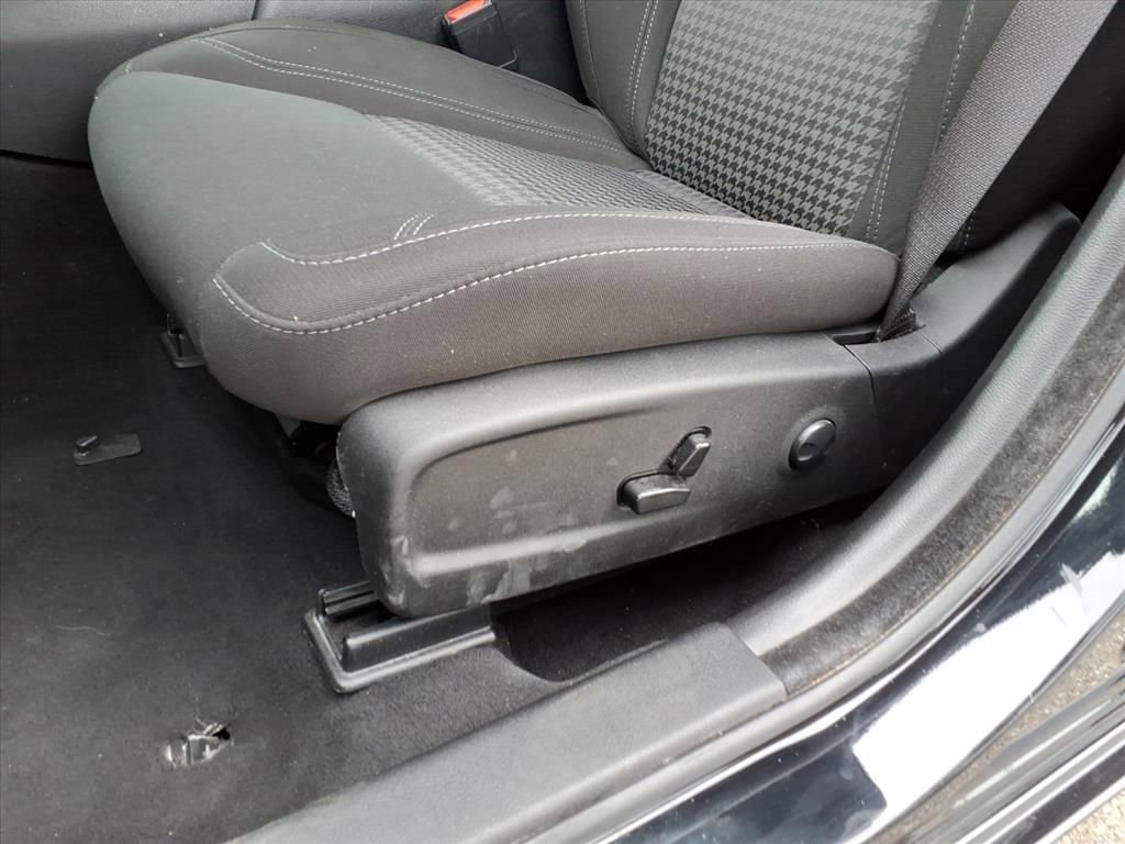 Used 2023 Dodge Charger SXT RWD image 19