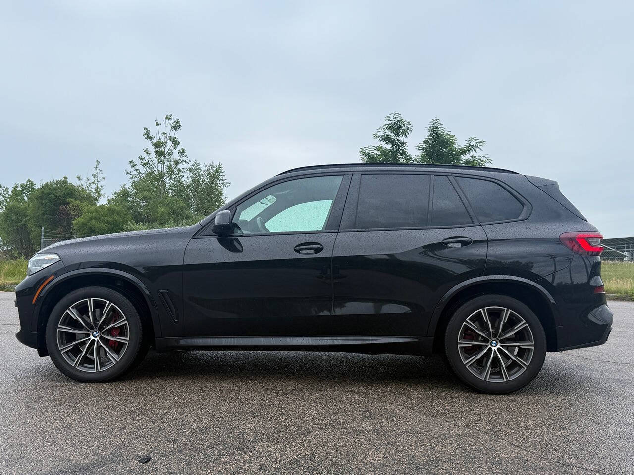 Used 2021 BMW X5 xDrive40i w/ M Sport Package AWD/4WD image 2
