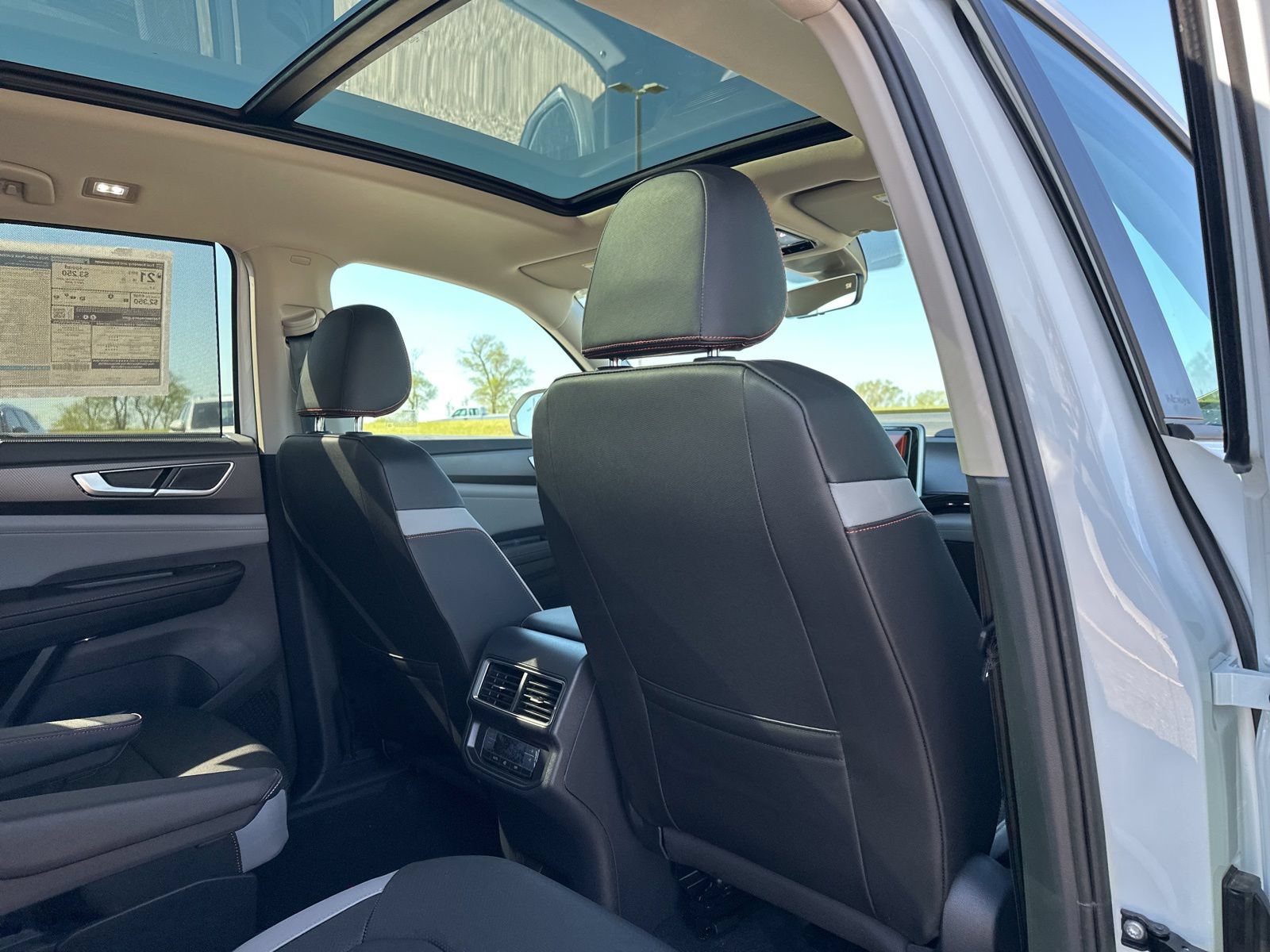 New 2026 Volkswagen Atlas Peak Edition AWD/4WD image 34
