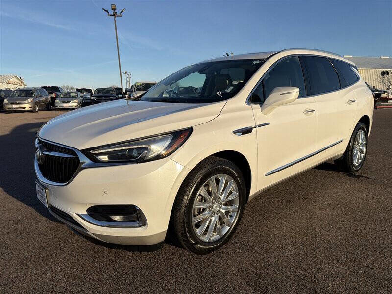 Used 2019 Buick Enclave Premium w/ Experience Buick Package AWD/4WD image 2
