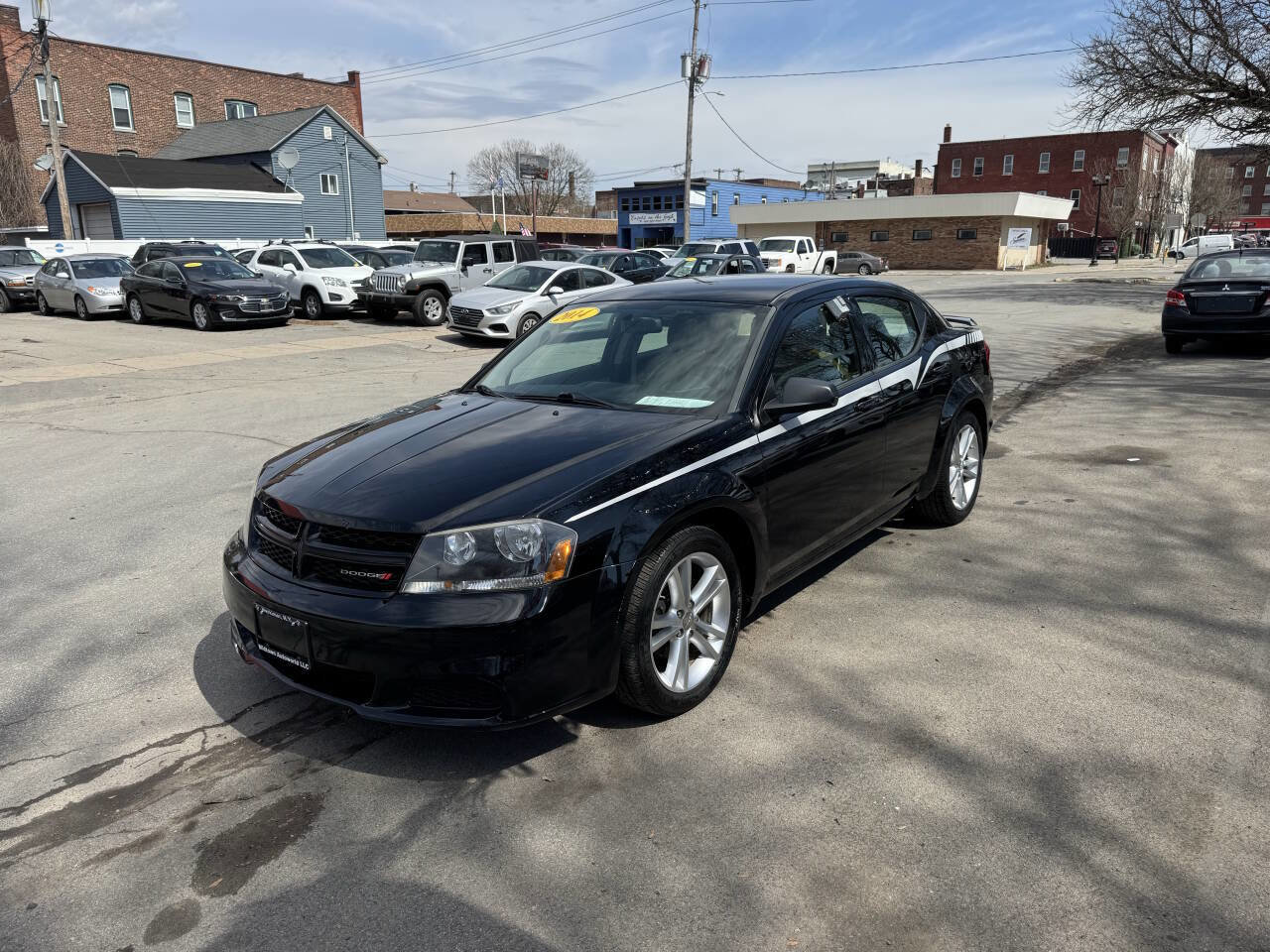 Used 2014 Dodge Avenger SE w/ Rallye Appearance Group FWD image 2