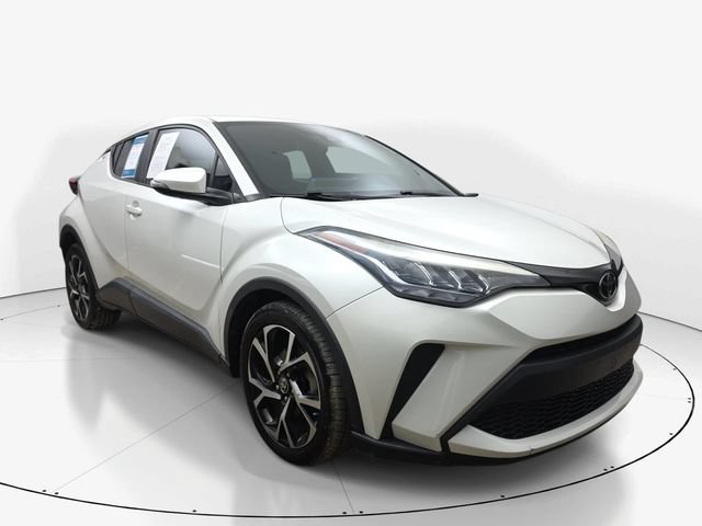 Used 2021 Toyota C-HR XLE FWD image 1