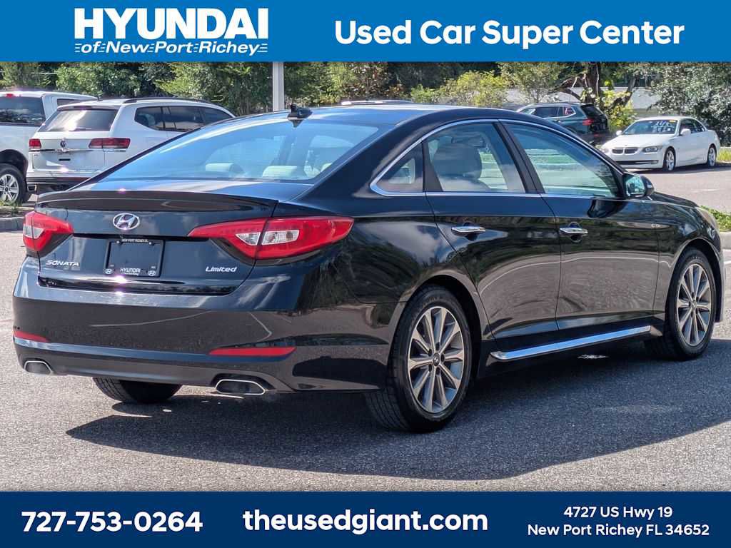 Used 2017 Hyundai Sonata Limited w/ Tech Package 03 FWD image 5
