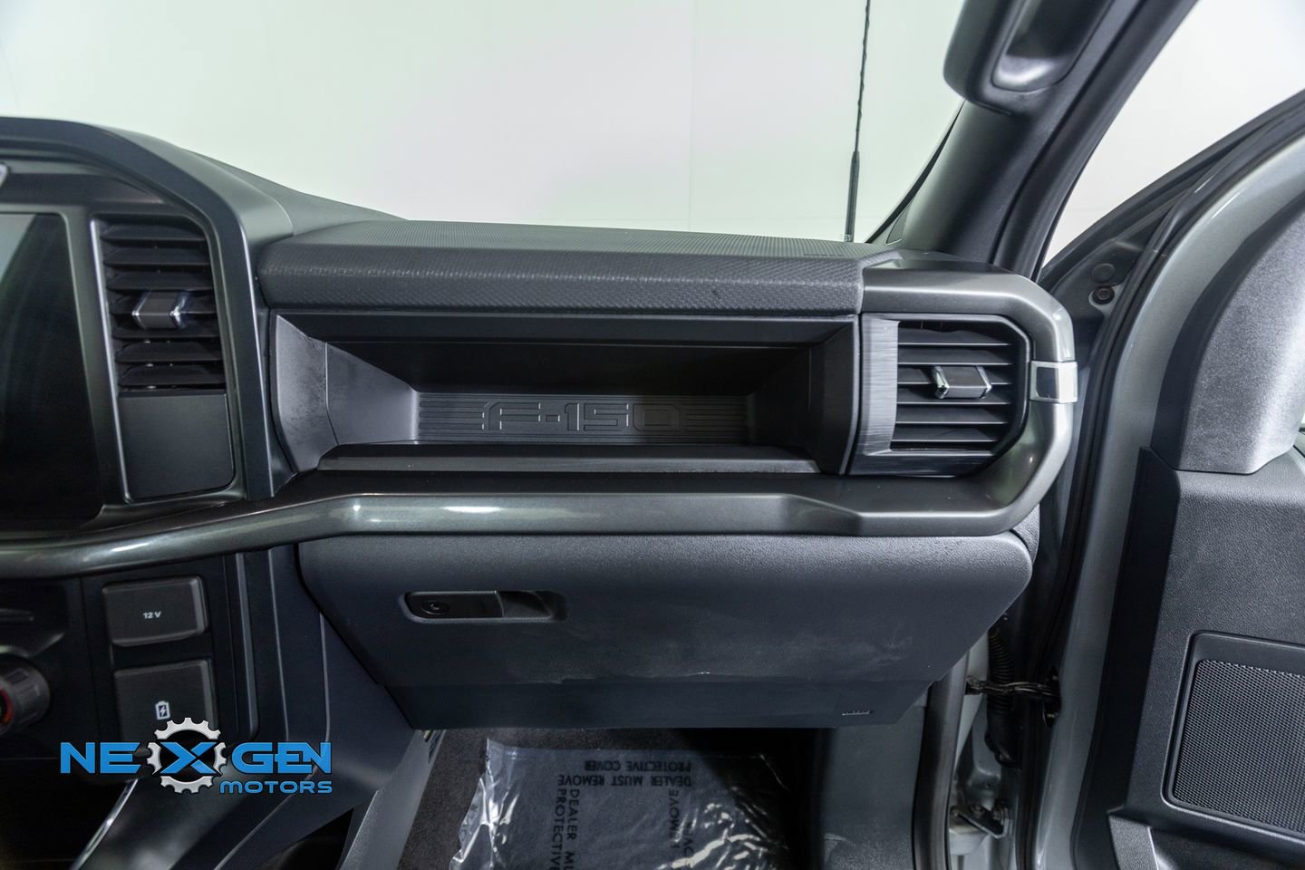 Used 2024 Ford F150 STX image 41