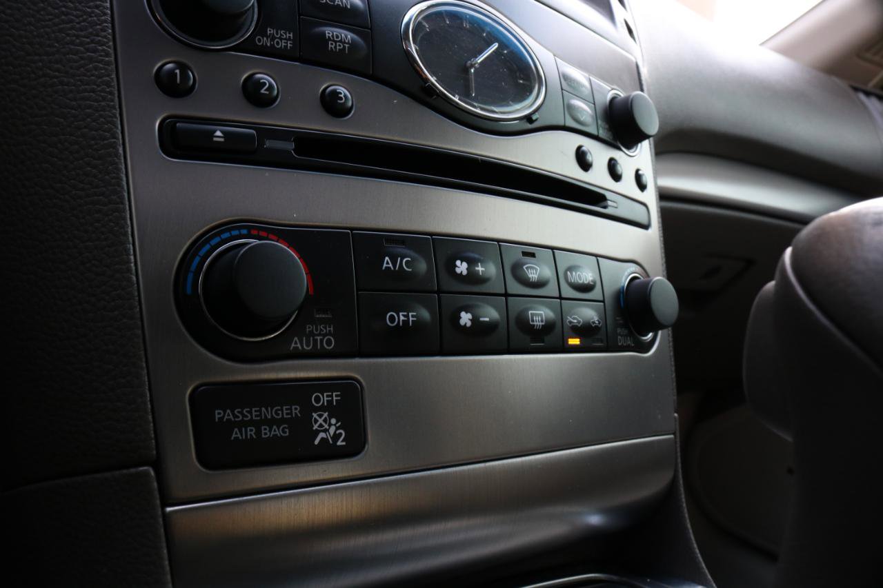 Used 2012 INFINITI G37 x w/ Premium Pkg image 32