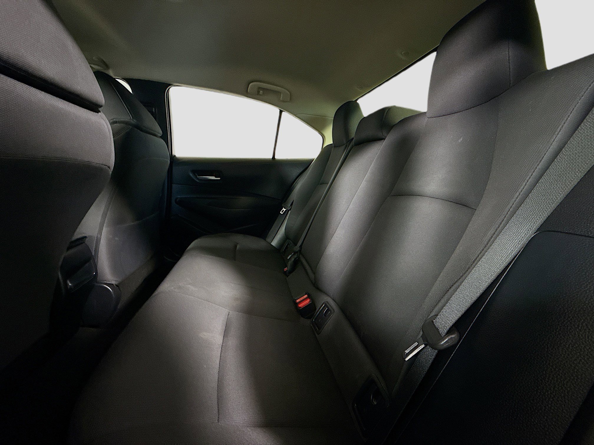 Used 2021 Toyota Corolla LE image 24