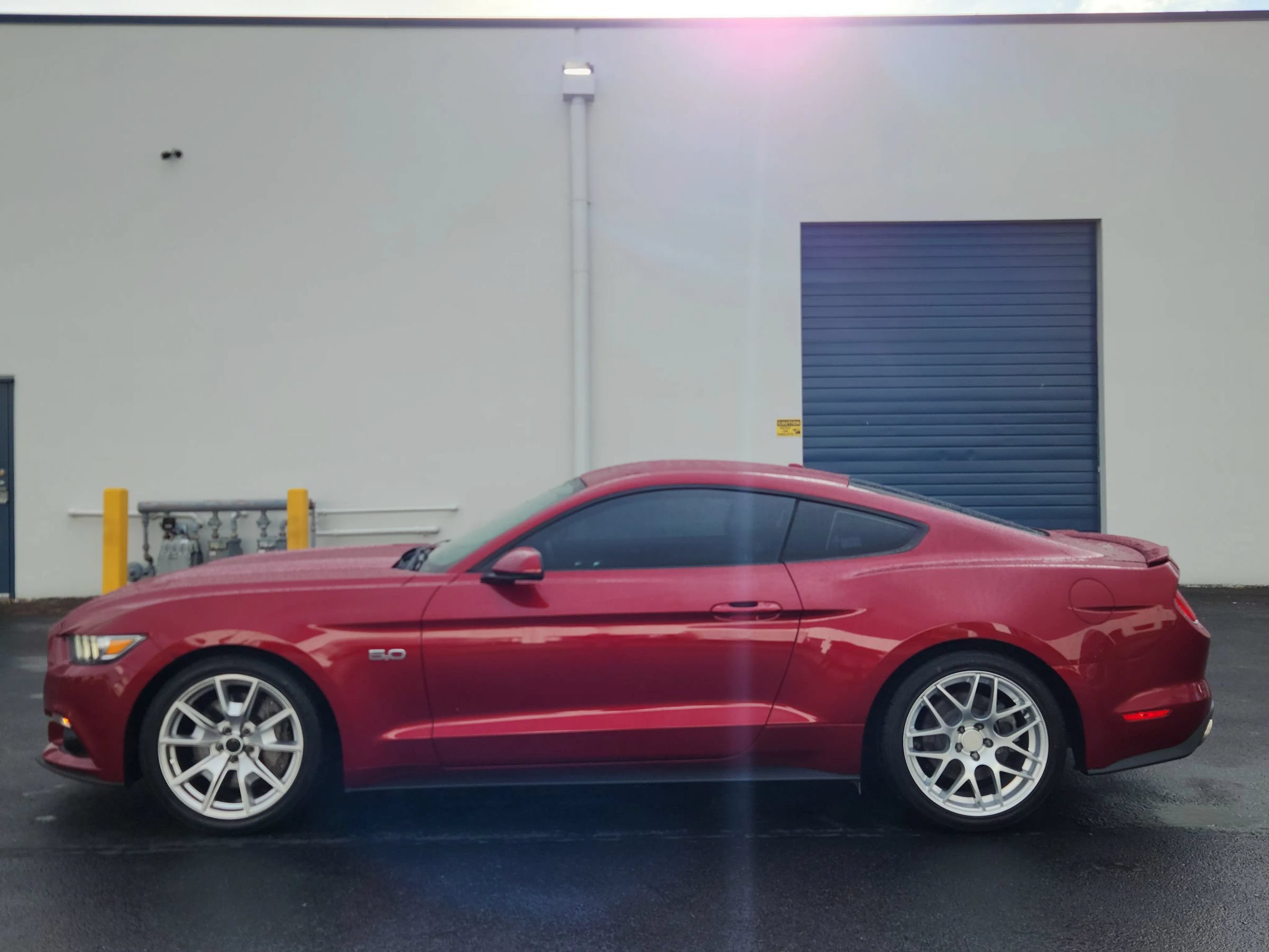 Used 2015 Ford Mustang GT Premium w/ Equipment Group 401A RWD image 2
