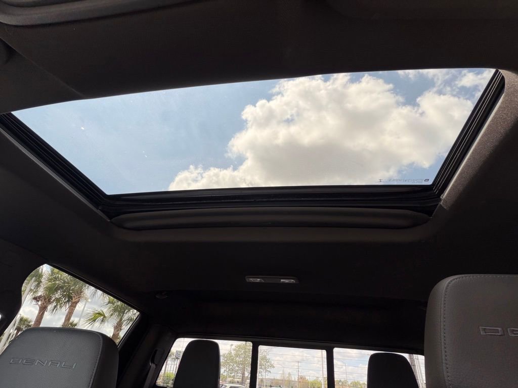 Used 2020 GMC Sierra 1500 Denali w/ Denali Ultimate Package image 24