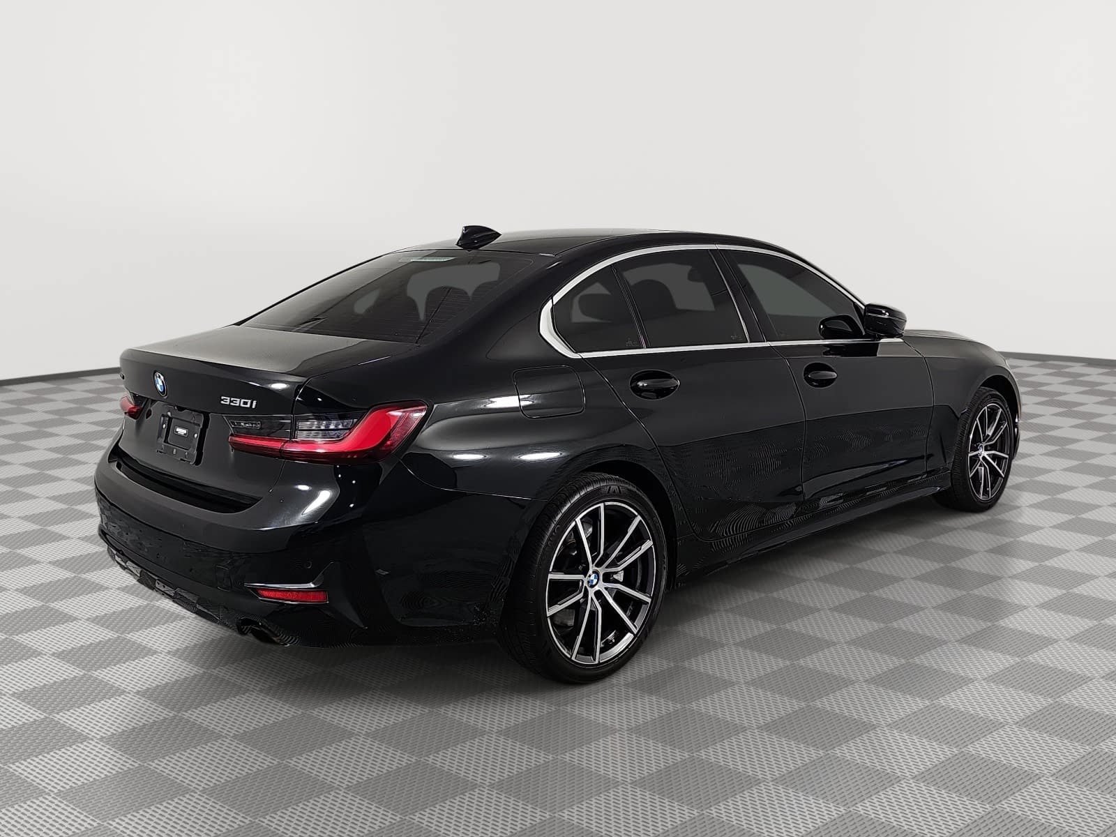 Used 2022 BMW 330i xDrive Sedan w/ Convenience Package AWD/4WD image 8