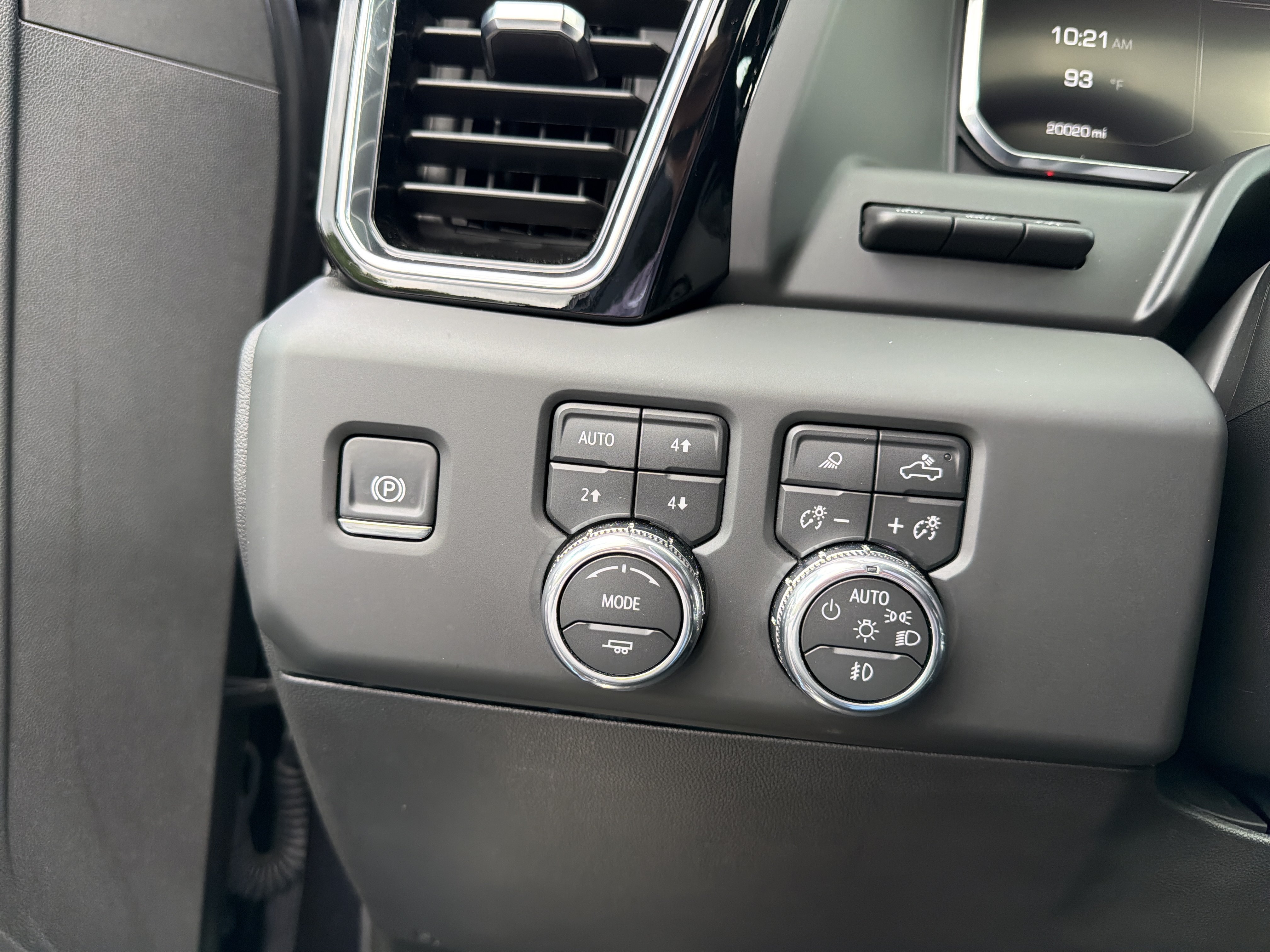 Used 2026 GMC Sierra 1500 Denali AWD/4WD image 18