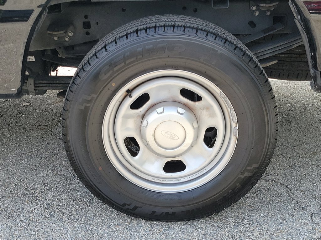 Used 2023 Ford F350 XL RWD image 12
