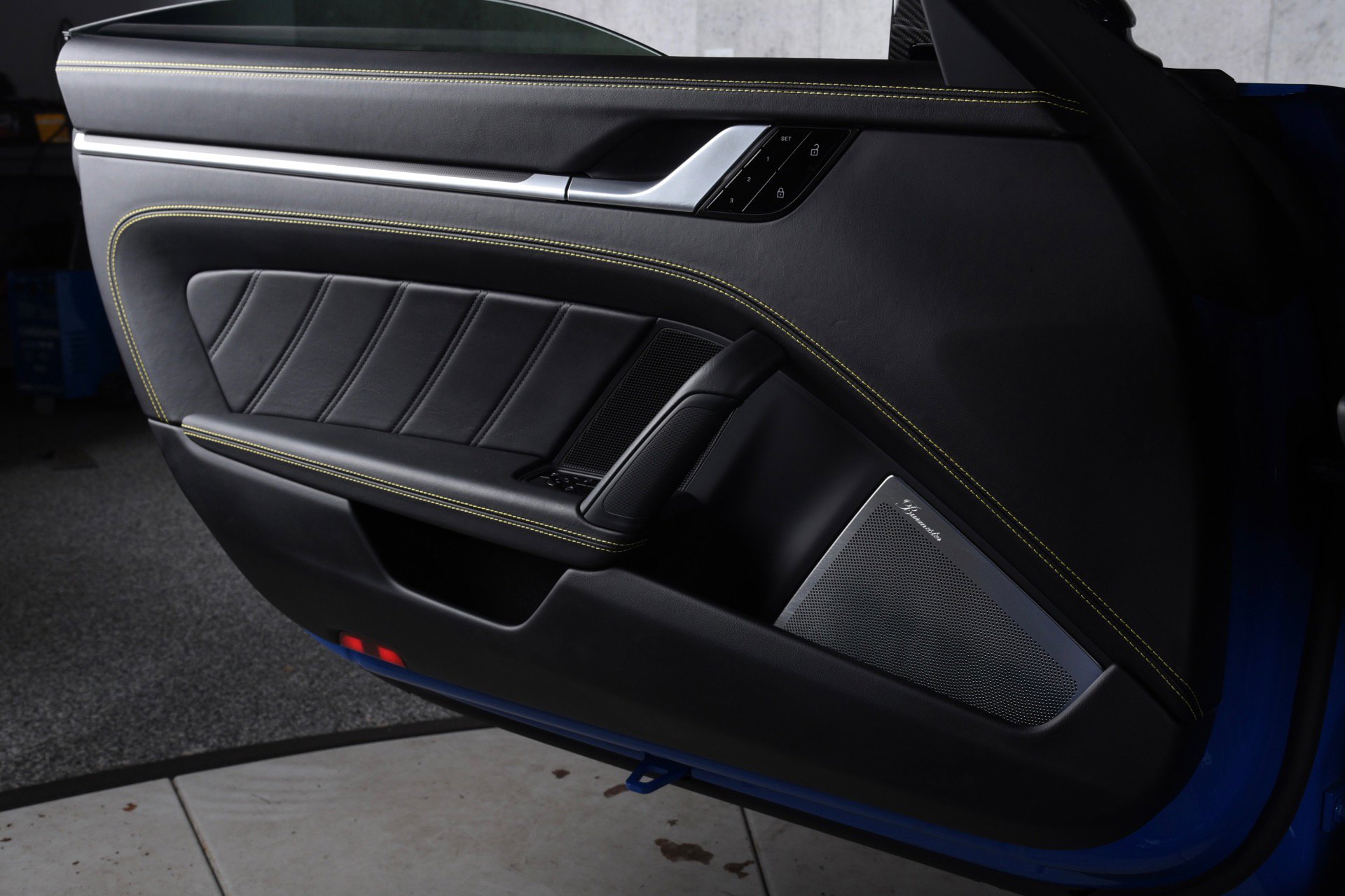 Used 2021 Porsche 911 Turbo S image 17